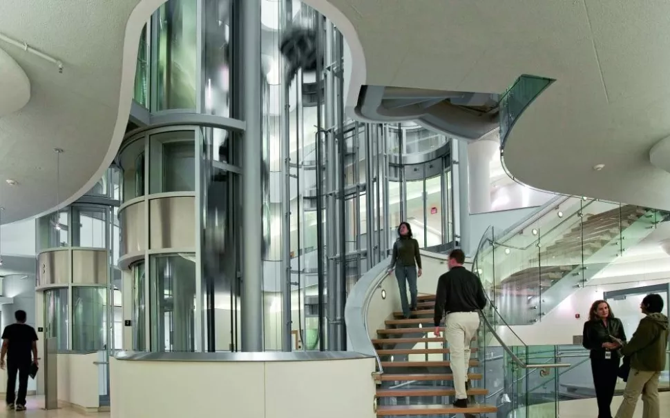 Novartis sjednocuje a posiluje svou globální výzkumnou síť v roce 2002 vytvořením Novartis Institutes for BioMedical Research (NIBR), se sídlem v USA v Cambridge, Massachusetts.